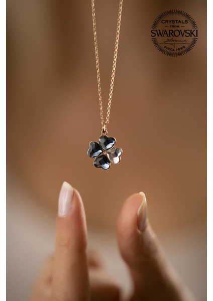 Swarovski Taşlı Yonca Model Rose Kaplama Gümüş Kolye