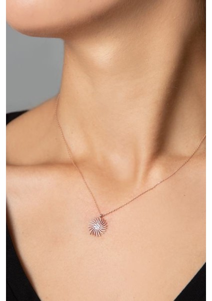 925 Ayar Gümüş Zirkon Taşlı Güneş Kolye fiyatları