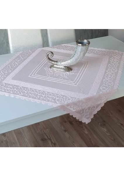 Pano Desen Örme Masa Örtüsü