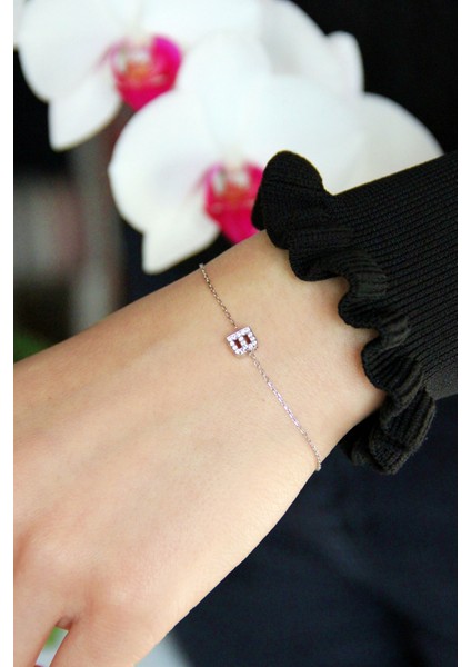 Gümüş B Harfi Bileklik B066501 fiyatları