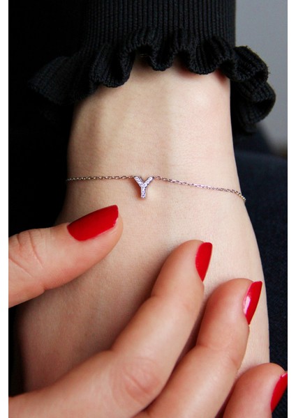 Gümüş Y Harfi Bileklik B068401 fiyatları
