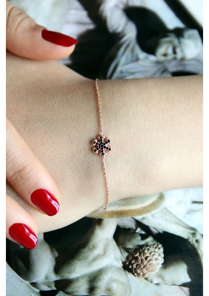 Siyah Taşlı Gümüş Kar Tanesi Bileklik B053701 fiyatları