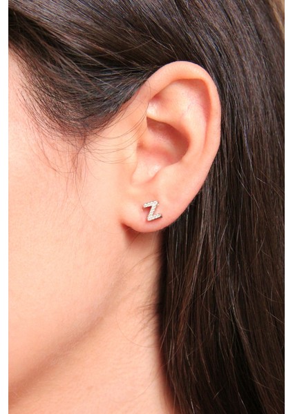 Z Harfi Çivili Gümüş Tek Küpe K079001