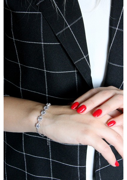 Zirkon Taşlı Gümüş Çift Zincirli Su Yolu Bileklik B077001 modelleri