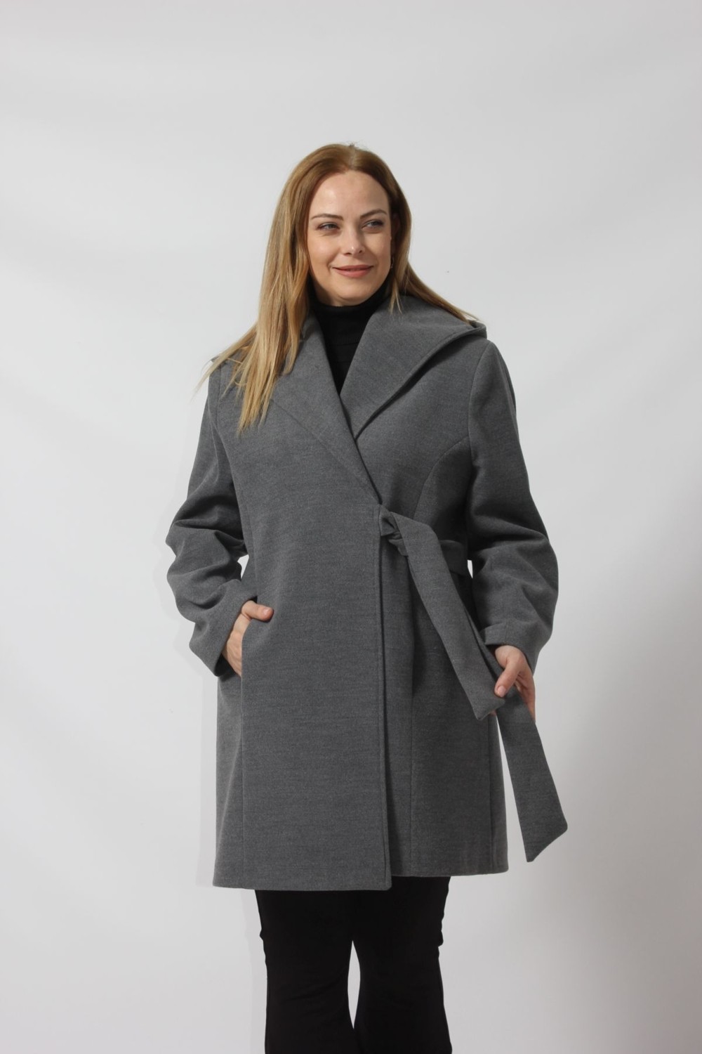 Moda Berray Kuşaklı Kapüşonlu Kaşe Kaban Kadın Uzun Kol Siyah Düz Desen ile Şık Tasarım görsel 8
