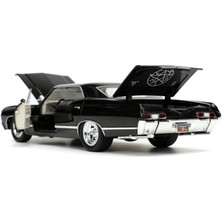 Jada Toys Supernatural Dean Winchester, 1967 Chevy Impala Sport Sedan, 1:24 Ölçek