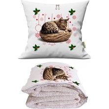 Caisya Home Yeniyıl Sevimli Kedicik Baskılı Tv Battaniyeli Opsiyonel Dekoratif Kırlent