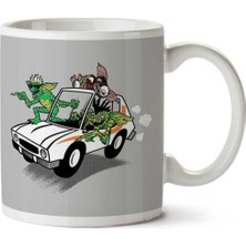 Gremlins Gizmo Tied To The Top Of A Car Iki Tarafı Baskılı Kupa Bardak