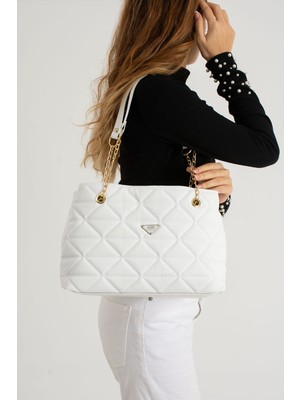 Nbi Bags Siyah Kapitone 3 Bölme Fermuar Kapama Zincir Askılı Astarlı El Kol ve Omuz Çantası