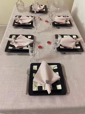 Zeren Home Simli Polyester Keten Dertsiz Masa Örtüsü Pudra Pembe + 12 Peçete