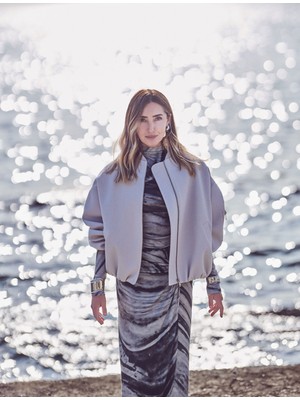 Koton Şahika Ercümen x Koton - Soyut Desenli Uzun Kollu Bluz