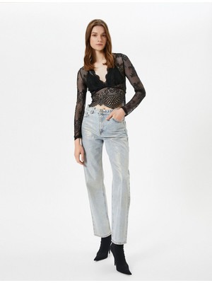 Koton Kadın Transparan Crop V Yaka Dantelli Bluz 4WAK80324EK