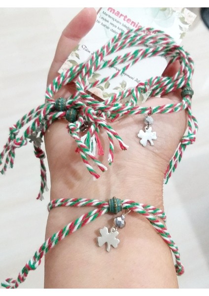 Beş Adet Yonca ve Parlak Kristal Boncuklu Yılbaşı Marteniçka Bileklik