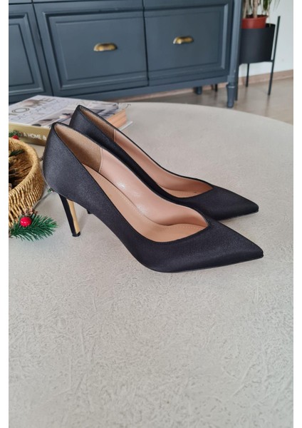036 468 Topukla Kadın Sivri Burun 8 cm Topuklu Klasik Stiletto