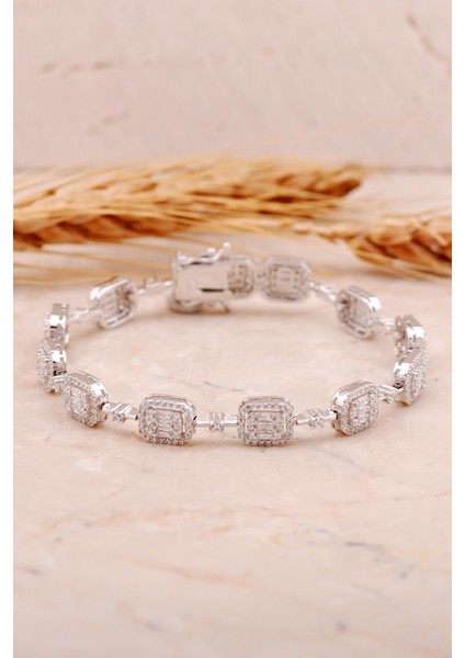 Baget Pırlanta Montürlü Rodyumlu Gümüş Bileklik 4457