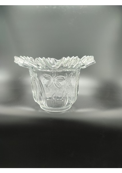 . Kıvırcık Avize Camı .Tam Şeffaf Renkte. (Alt Çap: 10.00cm-h:15.50cm)
