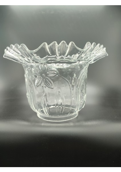 . Kıvırcık Avize Camı .Tam Şeffaf Renkte. (Alt Çap: 10.00cm-h:15.50cm)