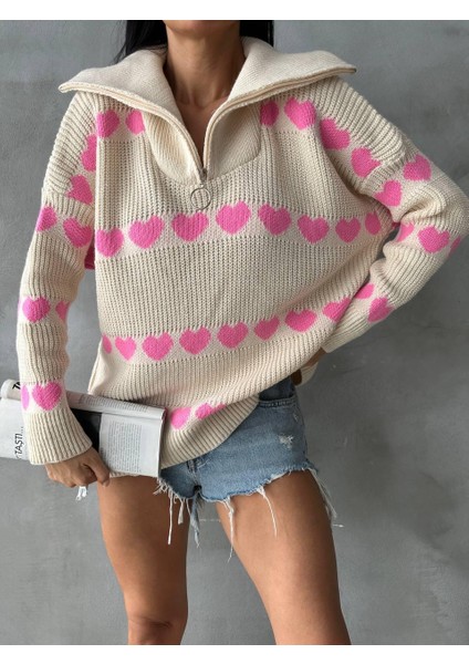 Kadın Fermuarlı Kalp Desenli Triko Kazak Bej