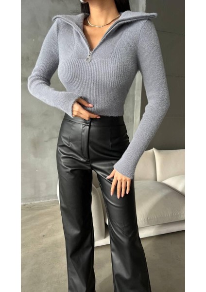 Kadın Yarım Fermuarlı Kısa Peluş Crop Füme modelleri