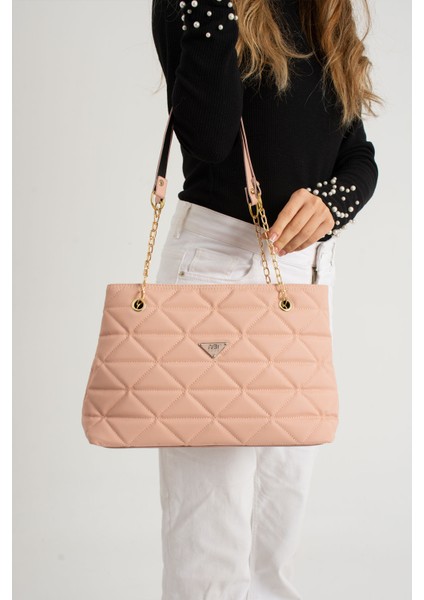 Siyah Kapitone 3 Bölme Fermuar Kapama Zincir Askılı Astarlı El Kol ve Omuz Çantası