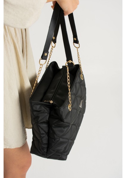 Siyah Kapitone 3 Bölme Fermuar Kapama Zincir Askılı Astarlı El Kol ve Omuz Çantası fiyatları