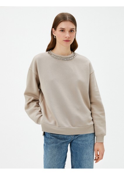 Bisiklet Yaka Sweatshirt Parlak Taşlı Ribanalı modelleri
