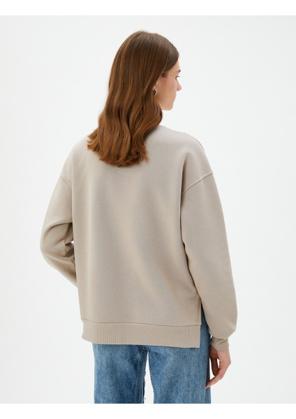 Bisiklet Yaka Sweatshirt Parlak Taşlı Ribanalı fırsatları