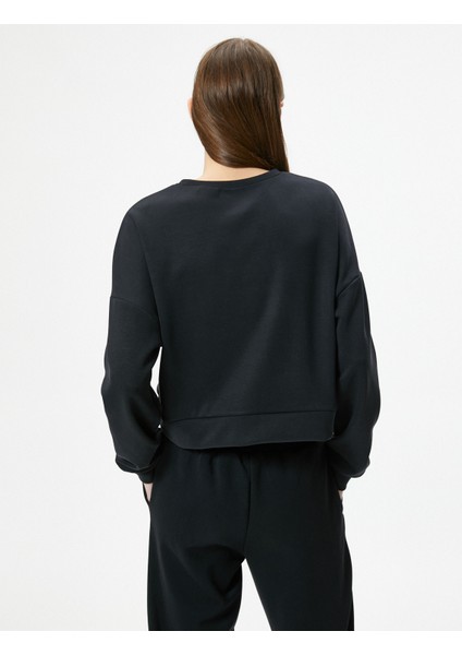 Modal Kumaş Crop Spor Sweatshirt Asimetrik Kesim Bisiklet Yaka Uzun Kollu fırsatları