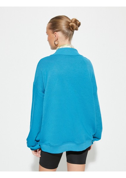 Dik Yaka Sweatshirt Slogan Baskılı Rahat Kesim indirimleri