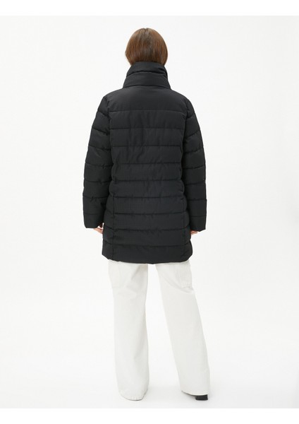 Şişme Mont Dik Yaka Çıtçıtlı Relax Fit fırsatları