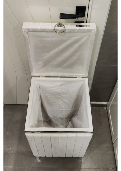 Kare Tek Parça Krem Renk Gümüş Şeritli Kadife Banyo Kirli Çamaşır Sepeti modelleri