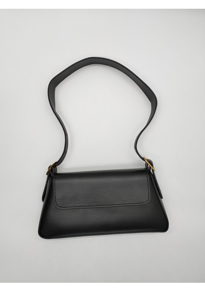 Hera Kadın Sade Tasarım Mıknatıs Kapaklı Kol ve Omuz Çantası fiyatları