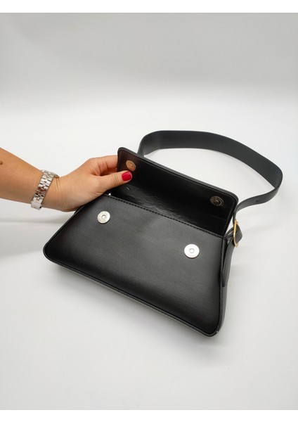 Hera Kadın Sade Tasarım Mıknatıs Kapaklı Kol ve Omuz Çantası fırsatları