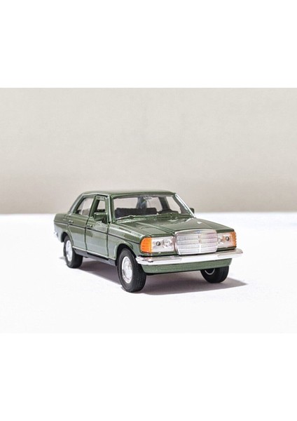 Benz E-Class 230E Klasik Koleksiyon Metal Araba 12CM Klasik Antika Yeşil