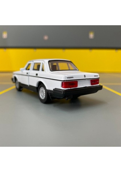 Volvo 240 Gl 1/36 Ölçek Diecast Metal Model Araba Oyunca Araba