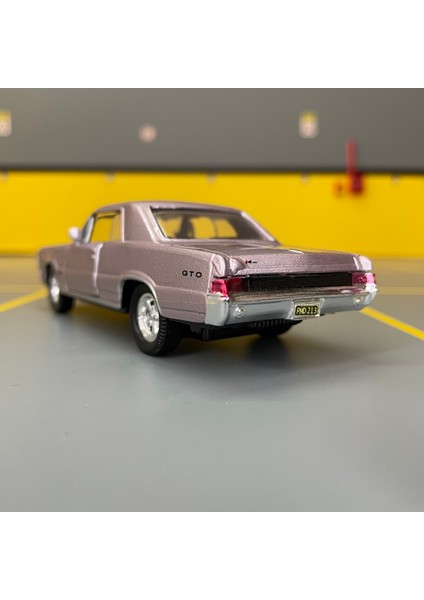 Pontiac Gto 1965 1/36 Ölçek Çek Bırak Diecast Metal Model Oyuncak Araba