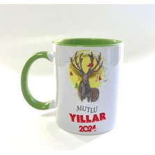 Mor Mürekkep Mutlu Yıllar 2024 Geyik Baskılı Yeşil Kulplu Içi Yeşil Yılbaşı Kupası
