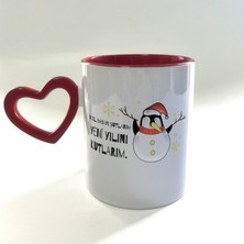 Mor Mürekkep Noel Babayı Şutlarım Baskılı Boş Kalp Kulplu Içi Kırmızı Yılbaşı Kupası