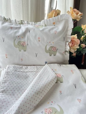 More And Mori Bebek %100 Pamuk Poplin Fırfırlı Çift Taraflı Nevresim Takımı _Fil/kalp desen_100*150