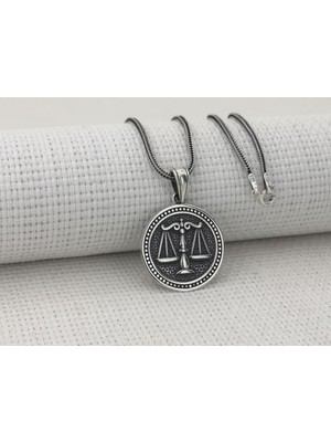 Takıhan Adalet Terazisi Simgeli 925 Ayar Gümüş Kolye