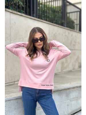 New Laviva Kadın Pembe Uzun Kol, Yırtmaç Detaylı, Arma ve Yazı Detaylı, Kapüşonlu Sweatshirt Bluz