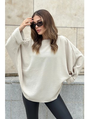 New Laviva Kadın Bej Airobin Yarasa Duble Kol Salaş Bluz Ekstra Oversize Yuvarlak Yaka - Tesettüre Uygun
