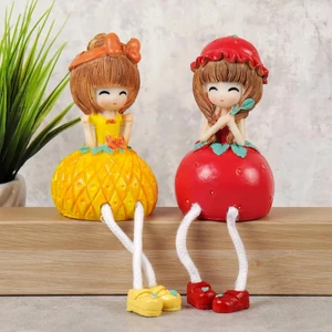 Ayakları Sallanan Ananas Çilek Gövdeler Biblo Dekoratif  Hediye Ürün Vitrin Süsü Ev Hediyesi 20 Cm.