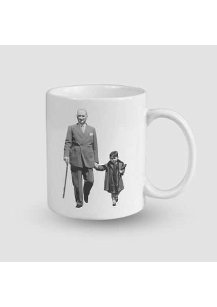 Atatürk ve Kızı Ülkü Tasarımlı Beyaz Porselen Kupa Bardak