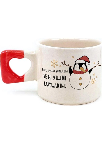 Noel Babayı Şutlarım Baskılı Kırmızı Kulplu Kalp Yılbaşı Kupası