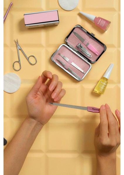 4'lü Manikür Seti (Tırnak M.-Törpü-Tırnak Eti T.-Cımbız) - Manicure Set - 036 - 8690604598465 fırsatları
