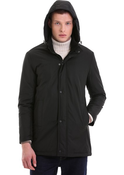 Siyah Slim Fit Desenli Hakim Yaka Kapüşonlu Kaban fırsatları