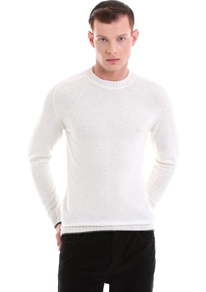 Ekru Regular Fit Düz Bisiklet Yaka Yünlü Casual Triko Kazak