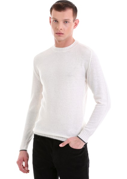 Ekru Regular Fit Düz Bisiklet Yaka Yünlü Casual Triko Kazak modelleri