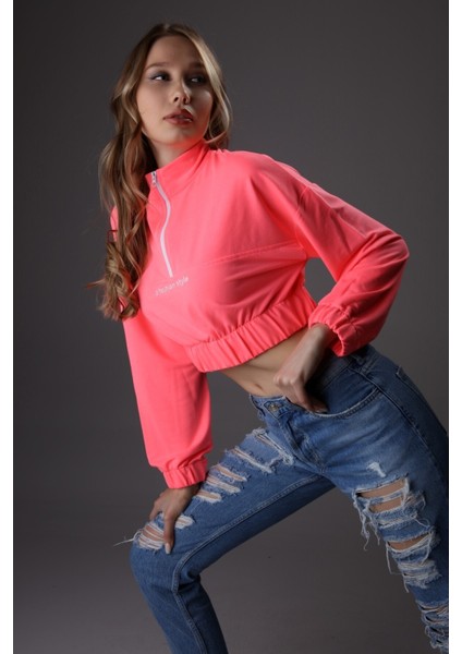 Dik Yaka Sweatshirt Crop 2 Iplik Kumaş Ön Fermuar Bel Lastikli Nakış Detay Uzun Kollu